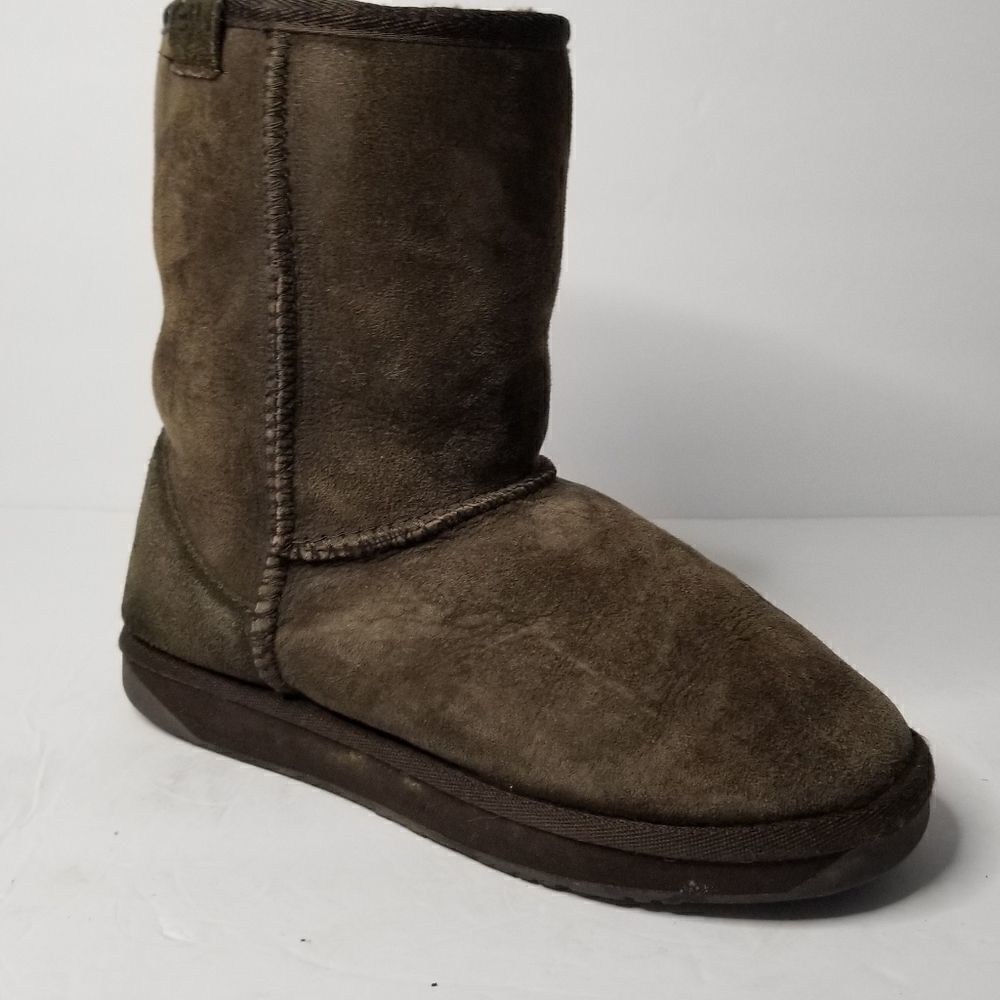Emu sheepskin upper boot Women's size 6